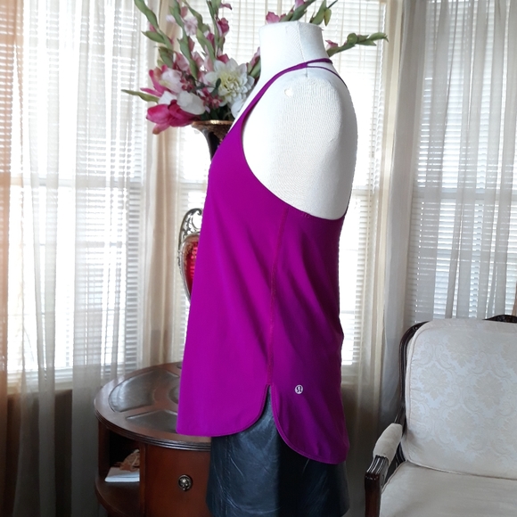 Lululemon fuchsia pink tank top - Picture 2 of 4